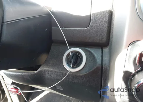 2018 Ram 1500 Slt 4X4 6'4 Box z USA, uszkodzony, nr VIN 1C6RR7GG7JS307090